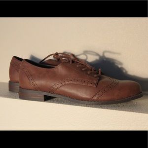 Women’s size 7 brown oxfords